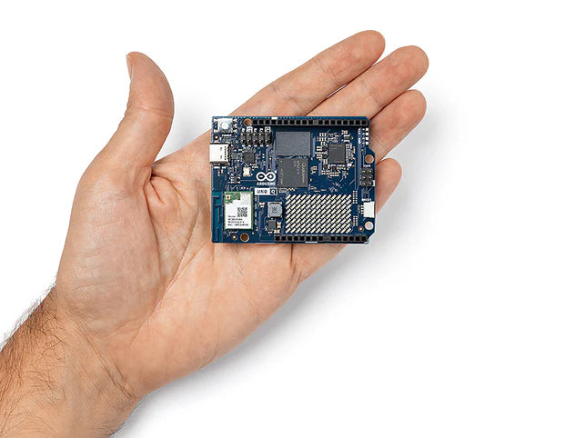 ARDUINO® Uno Q 2GB