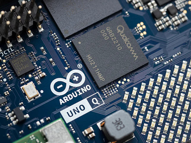 ARDUINO® Uno Q 2GB