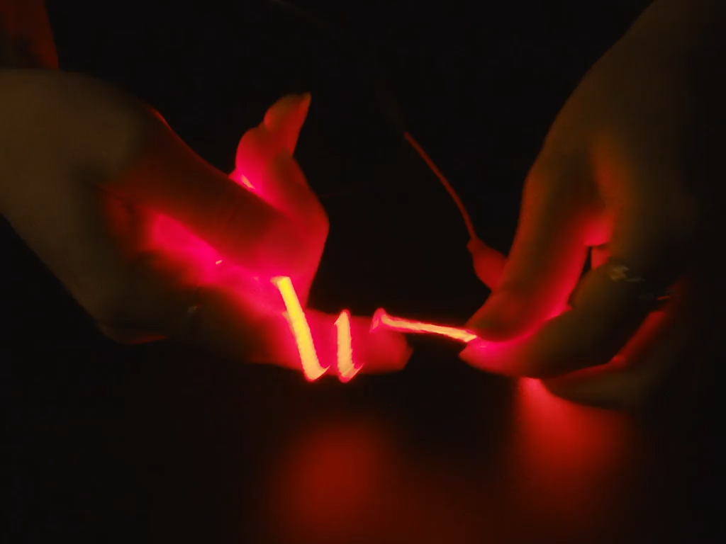 ADAFRUIT nOOds - Flexible LED Filament - 3V - Red (300mm)