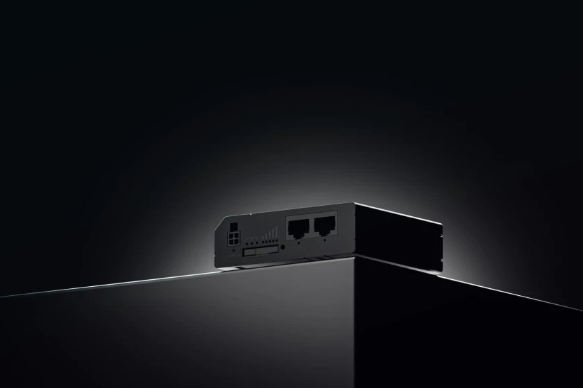 TELTONIKA RUT241 LTE Cat 4 Router