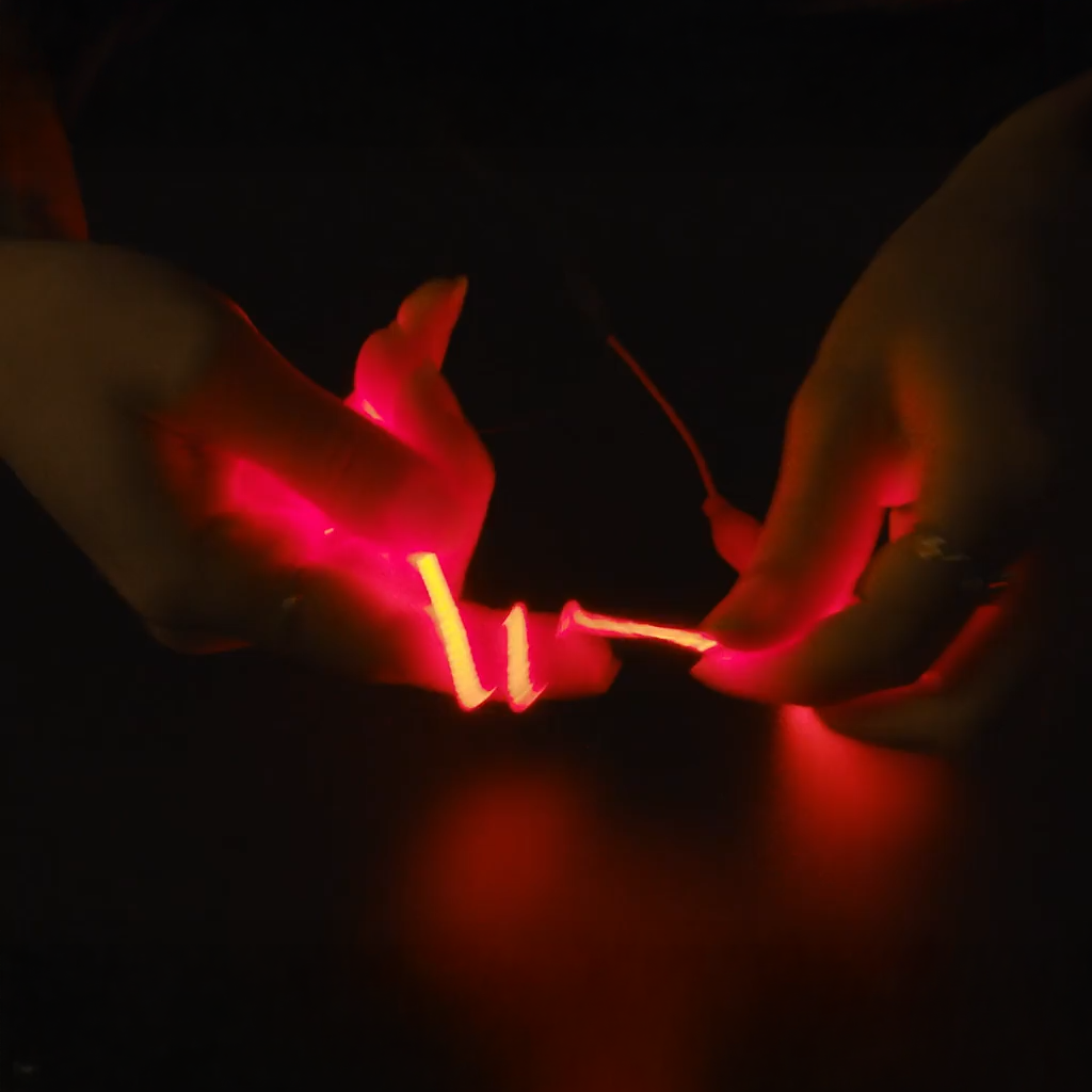 ADAFRUIT nOOds - Flexible LED Filament - 3V - Red (300mm)
